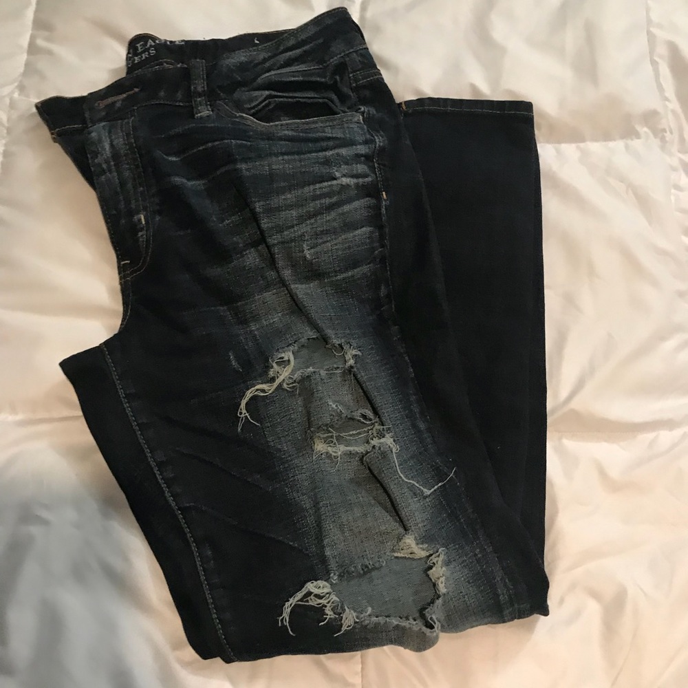 American eagle ripped jeans